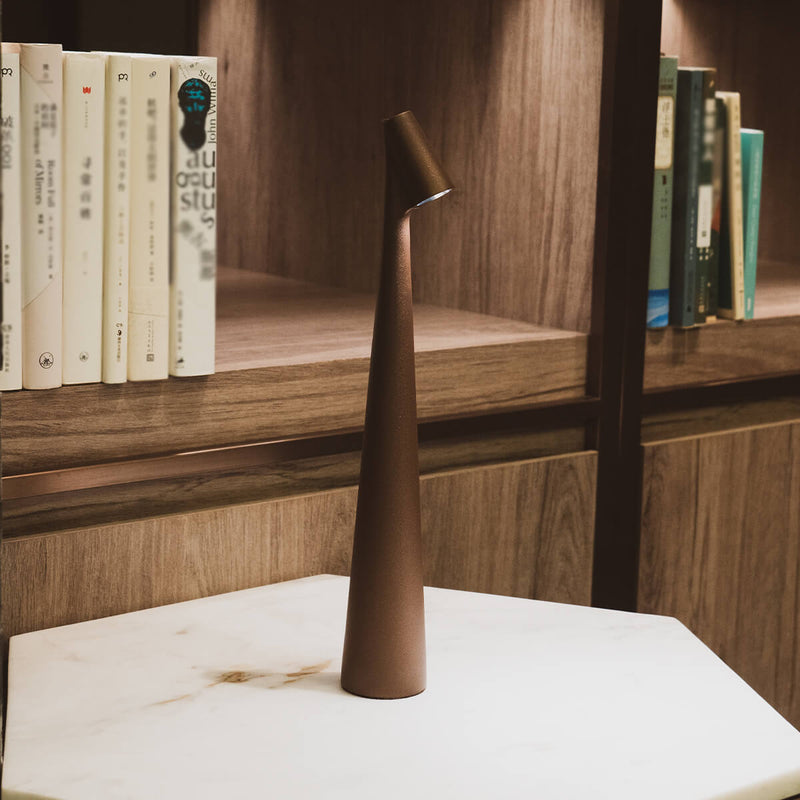 Kalem™ Sculpting Table Lamp